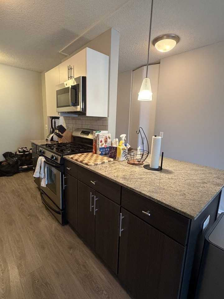 180 N Jefferson St #711 - Photo 5 of 20