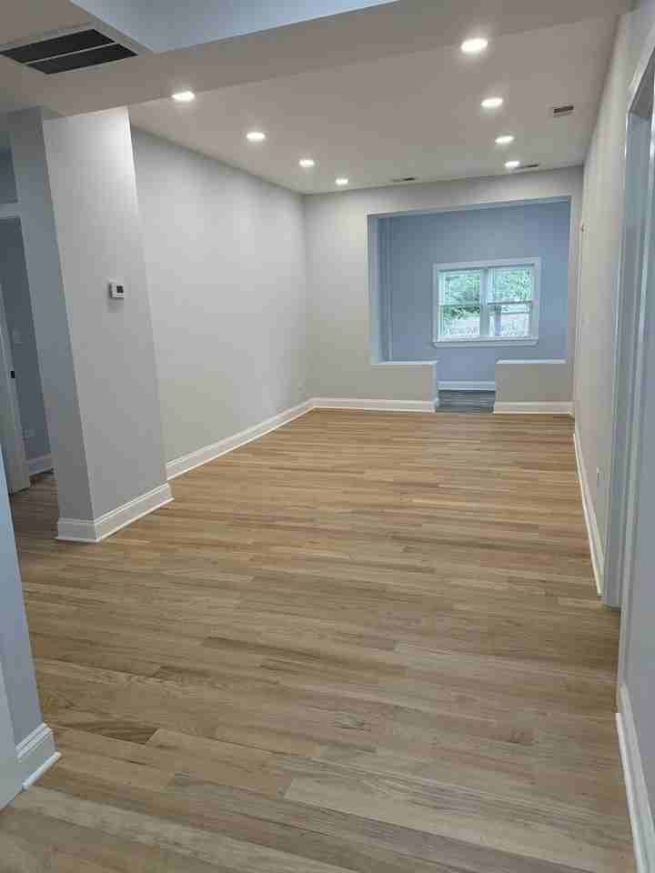 3801 W Belle Plaine Ave #2 - Photo 4 of 14