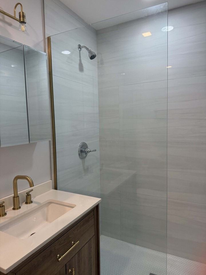3801 W Belle Plaine Ave #2 - Photo 6 of 14