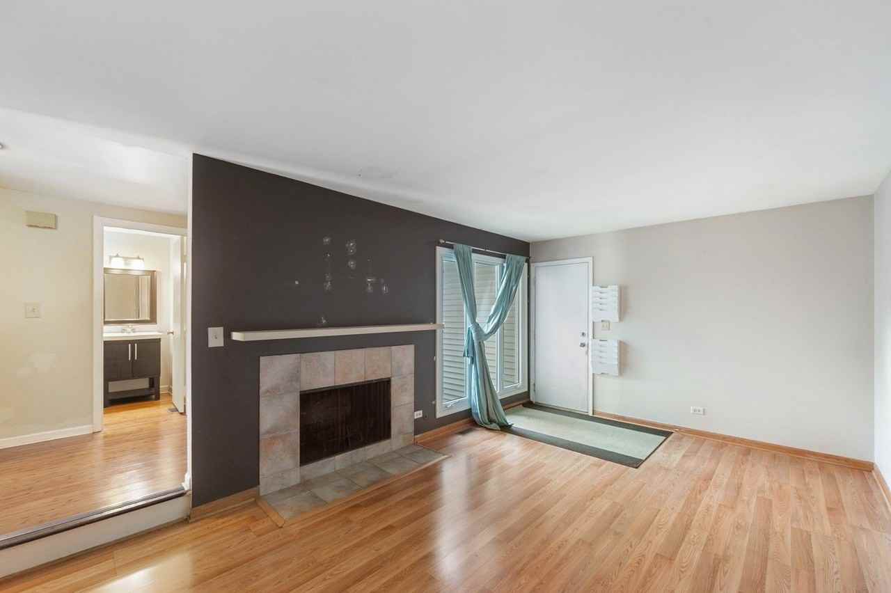 527 Winston Ln #527 - Photo 4 of 13