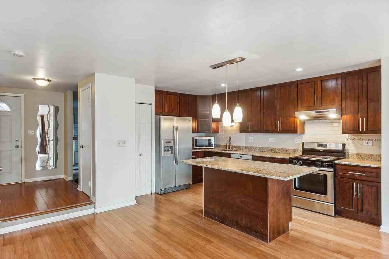 527 Winston Ln #527 - Photo 6 of 13