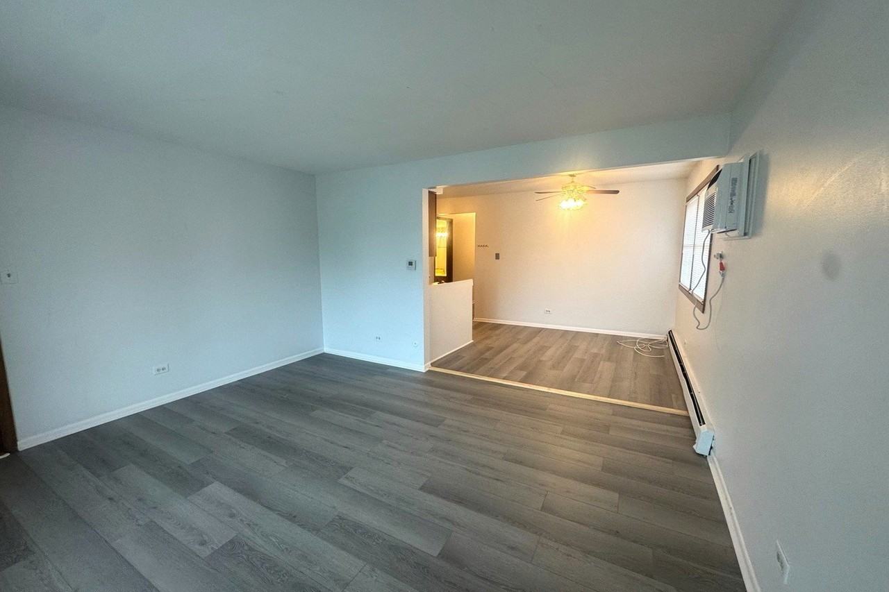 4512 Grove Ave #2N - Photo 3 of 10