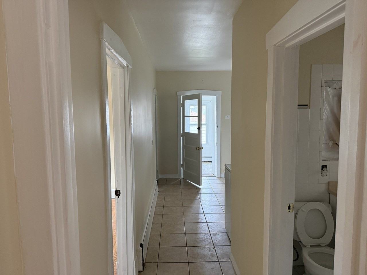 4253 N Austin Ave #1 - Photo 5 of 10