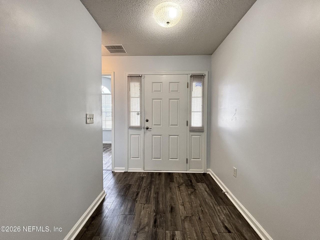 9302 Prosperity Lake Dr - Photo 5 of 35
