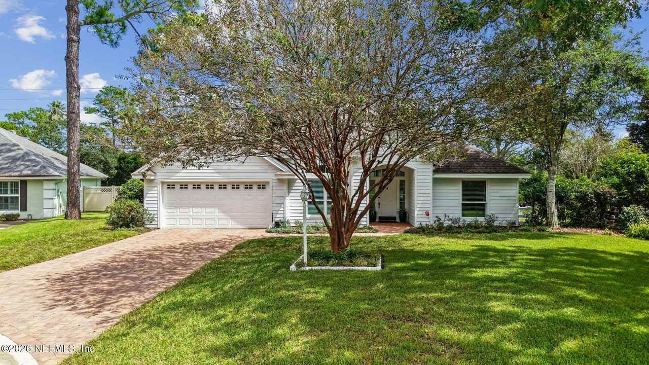 108 Glenmawr Ct - Photo 2 of 27