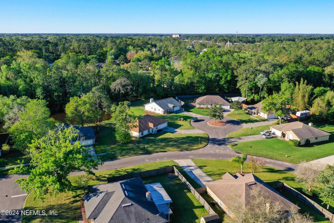 5509 Bloomwood Ct - Photo 4 of 44