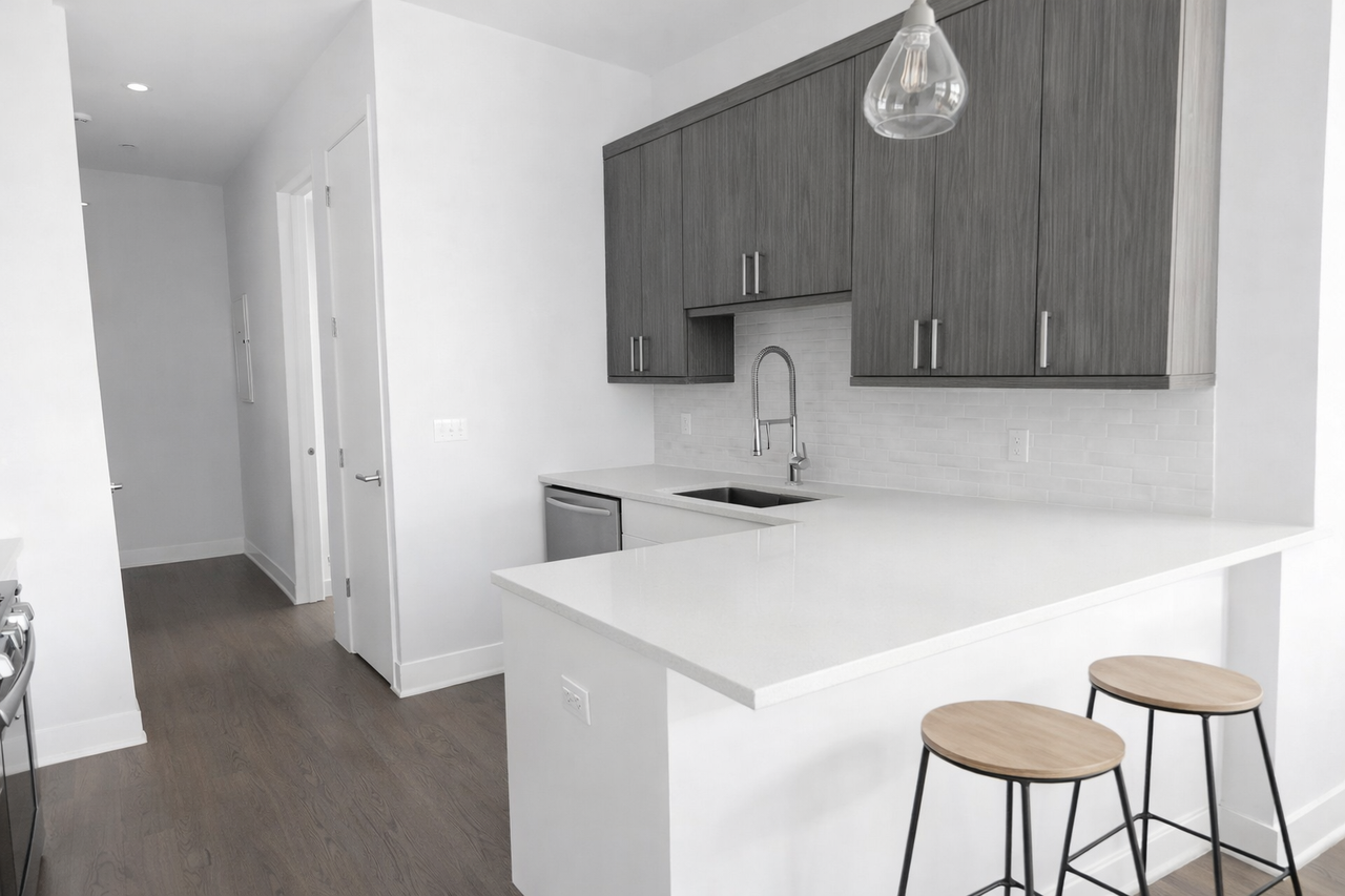 2217 W Madison St #314 - Photo 3 of 20