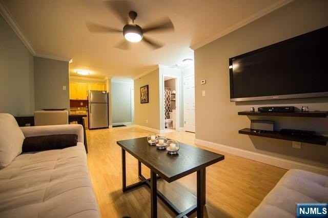 917 Thoreau Ct - Photo 4 of 13