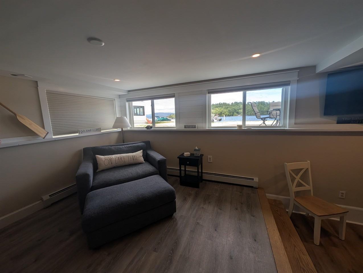 208 W Shore Rd #5 - Photo 7 of 29
