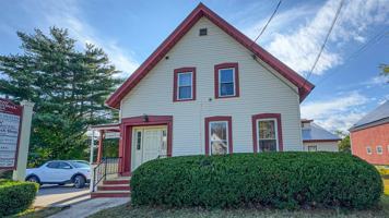 featured image of 24 Pleasant St #303