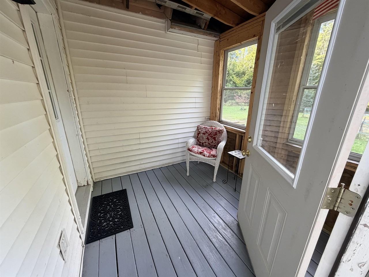 135B Long Point Rd #B - Photo 2 of 10