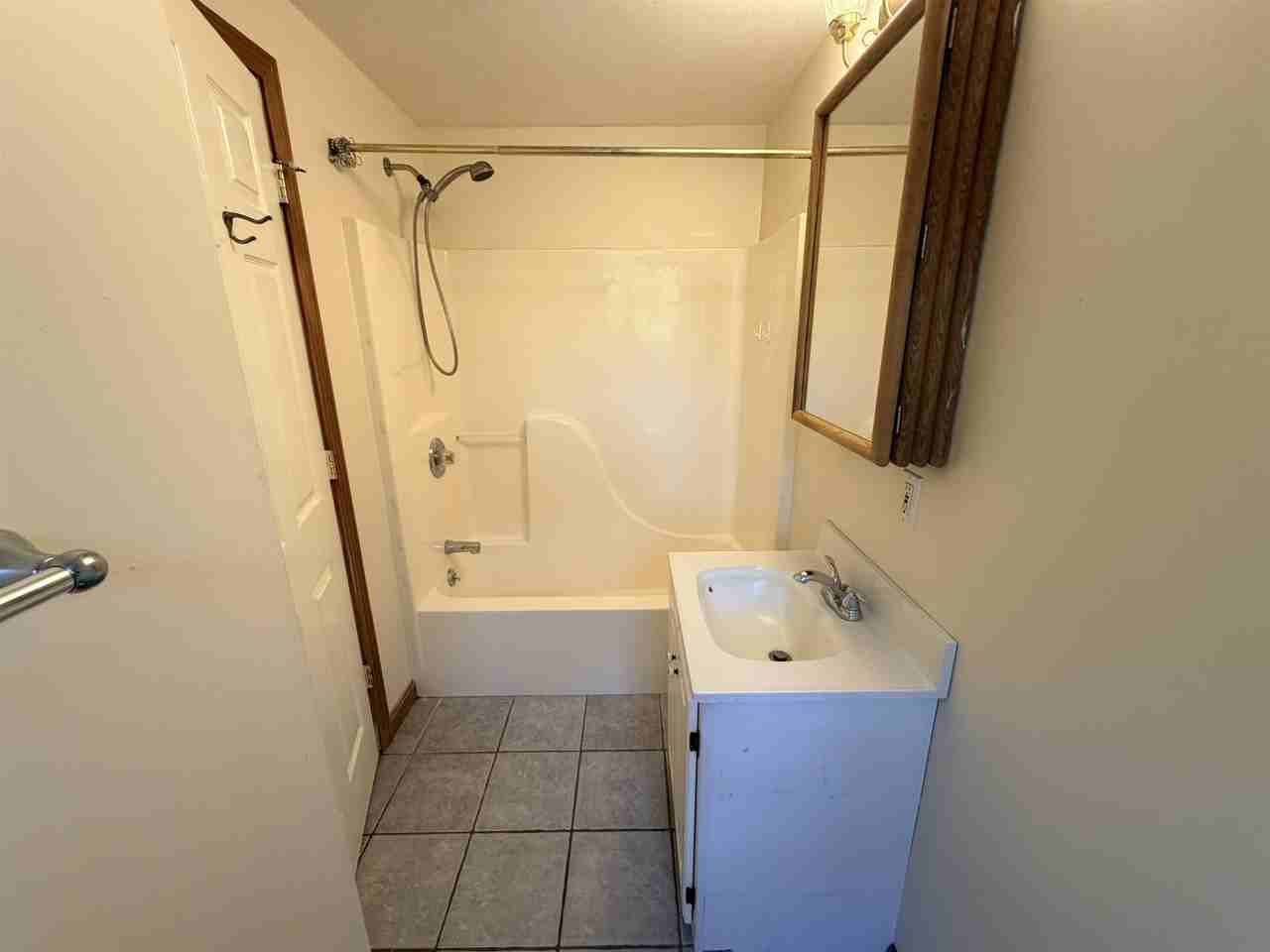 135B Long Point Rd #B - Photo 6 of 10