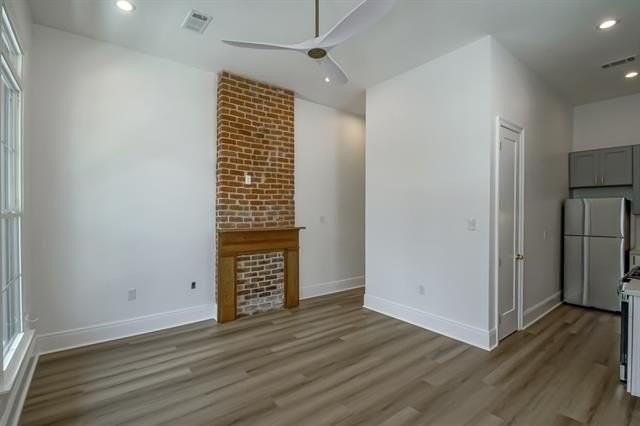 1802 7th St - Photo 3 of 10