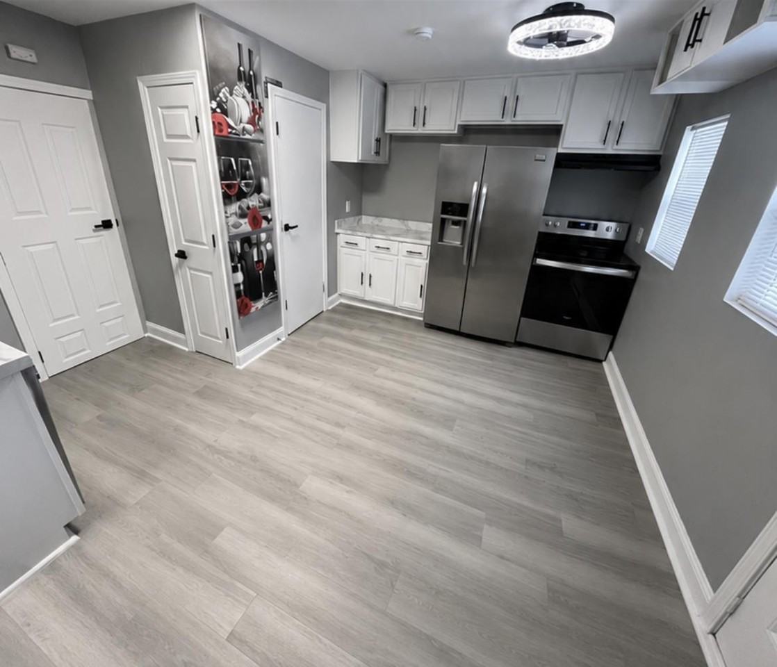 N Linwood Ave - Photo 2 of 10