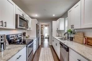 8044 Woodhue Cir - Photo 2 of 11