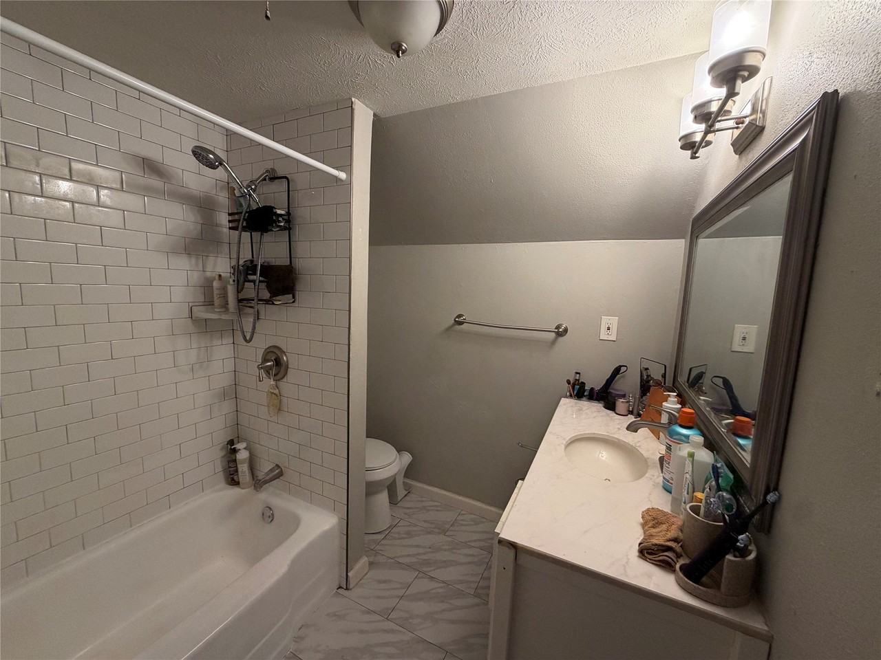 8044 Woodhue Cir - Photo 6 of 11