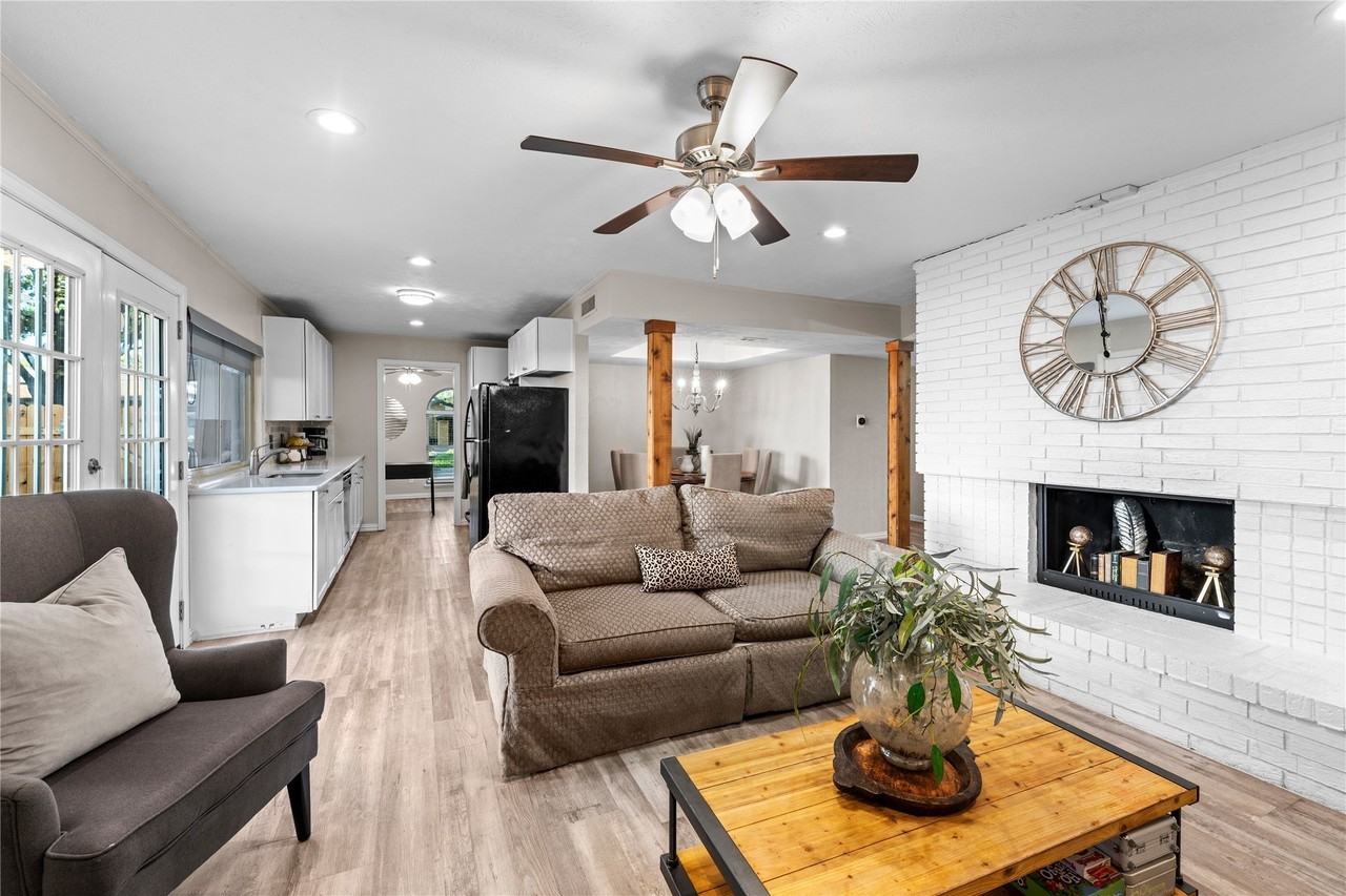 5005 Overton Cir
