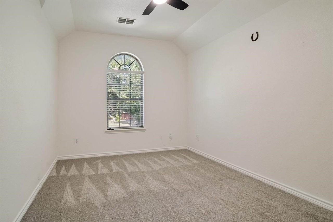 1516 Cedar Grove Ct - Photo 2 of 25