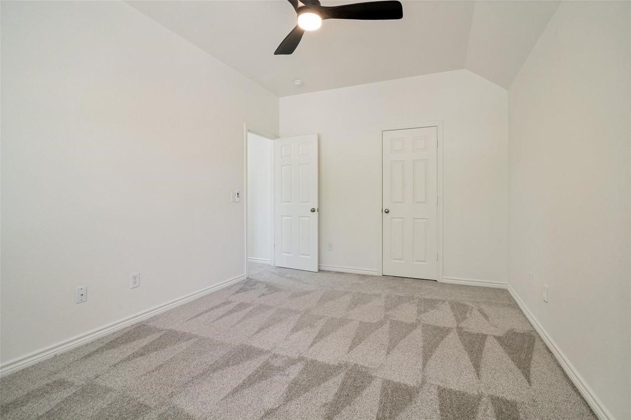 1516 Cedar Grove Ct - Photo 3 of 25