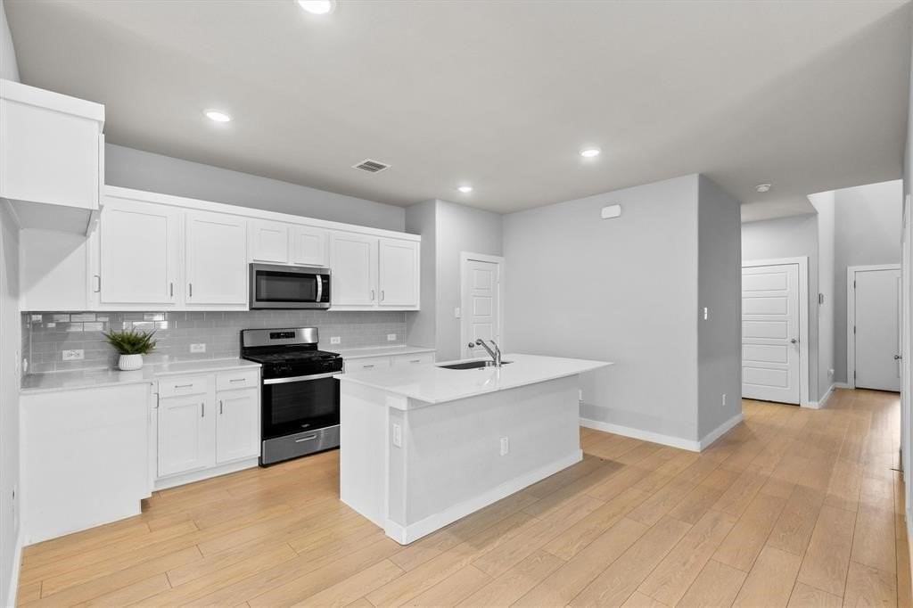 3513 Chambers Dr - Photo 6 of 39