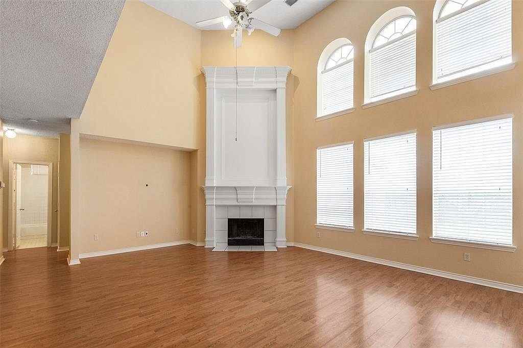 8025 Cavalier Dr - Photo 5 of 26