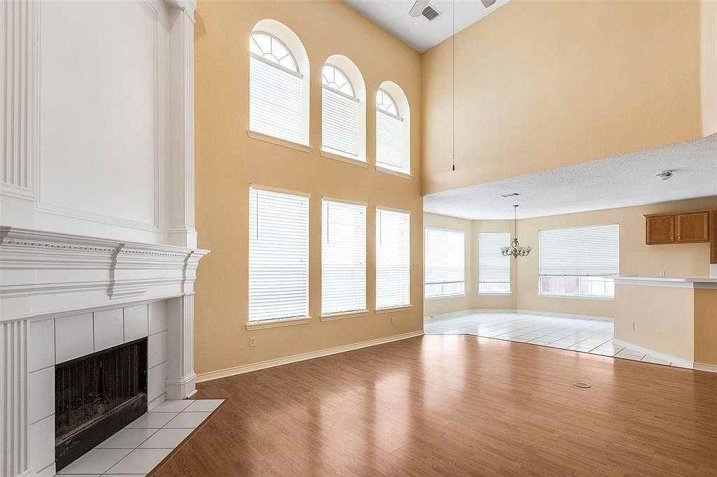 8025 Cavalier Dr - Photo 6 of 26