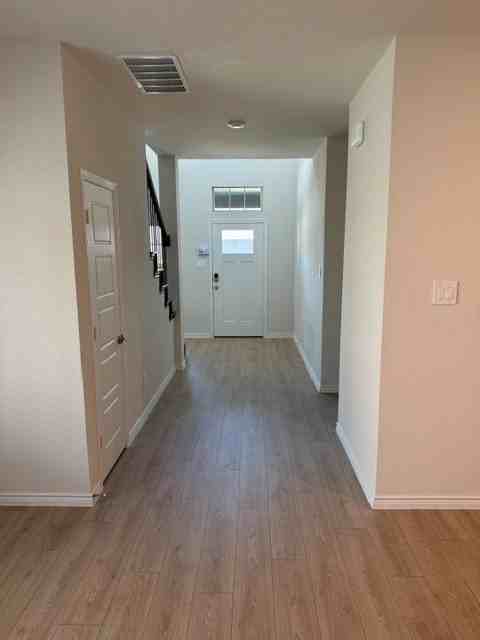 9904 Anyhow Dr - Photo 3 of 38