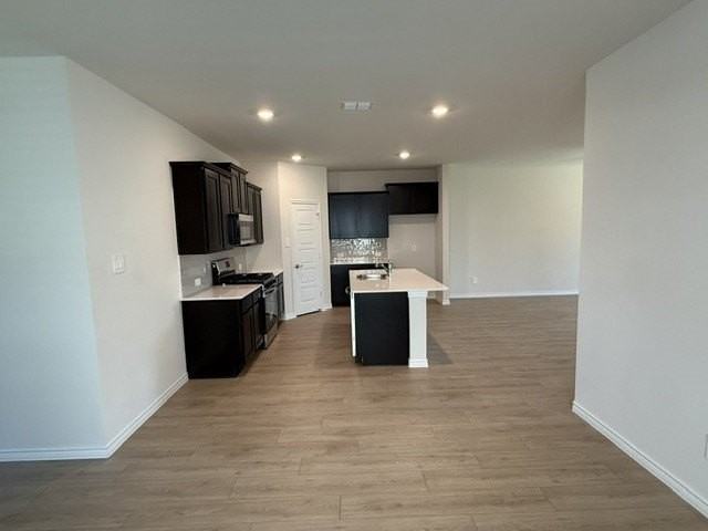 9904 Anyhow Dr - Photo 7 of 38