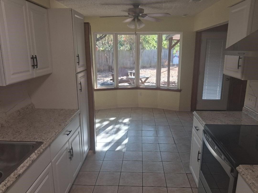 2206 Sexton Dr - Photo 7 of 25