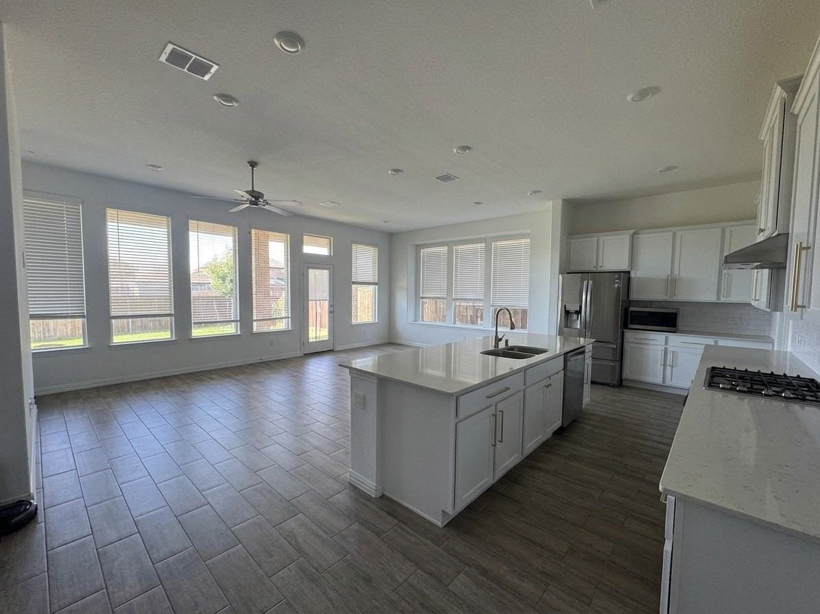 1148 Canuela Way - Photo 2 of 34