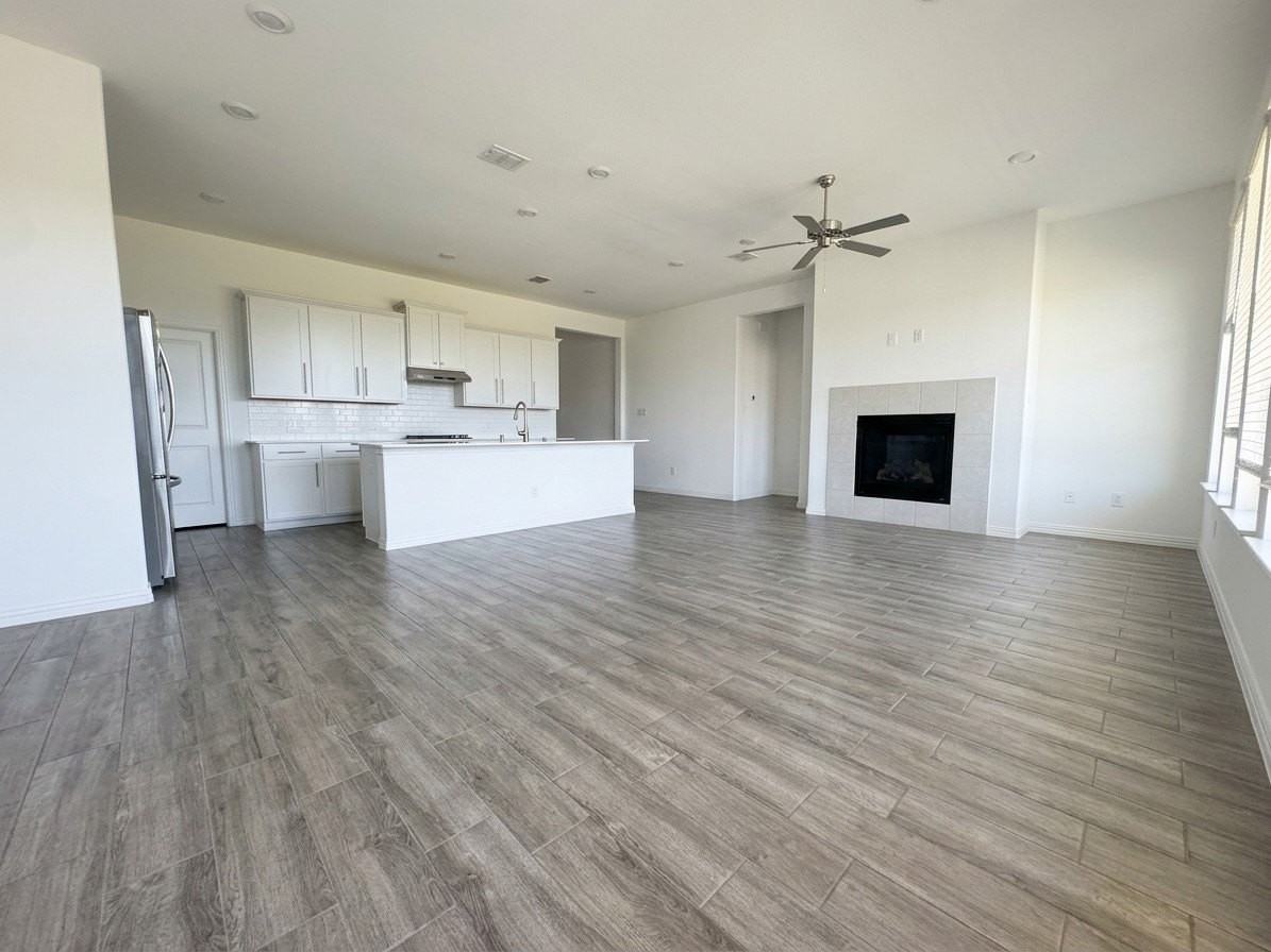 1148 Canuela Way - Photo 6 of 34
