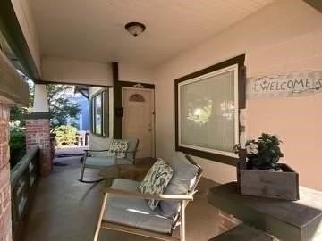 2545 Rogers Ave - Photo 3 of 34
