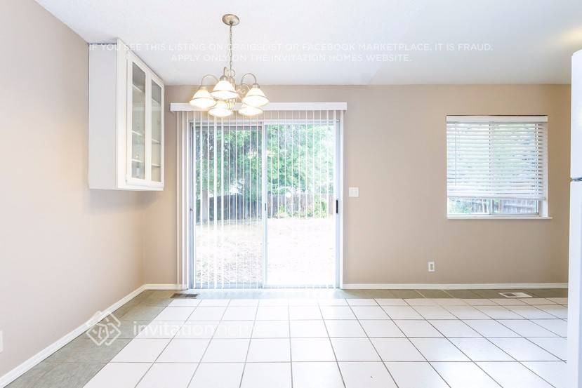 13007 E Florida Dr - Photo 7 of 27