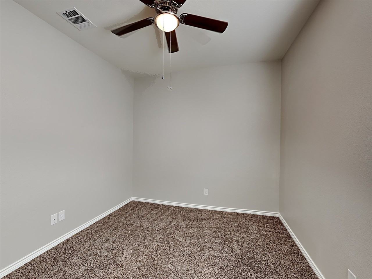 2337 Larimar Dr - Photo 7 of 15
