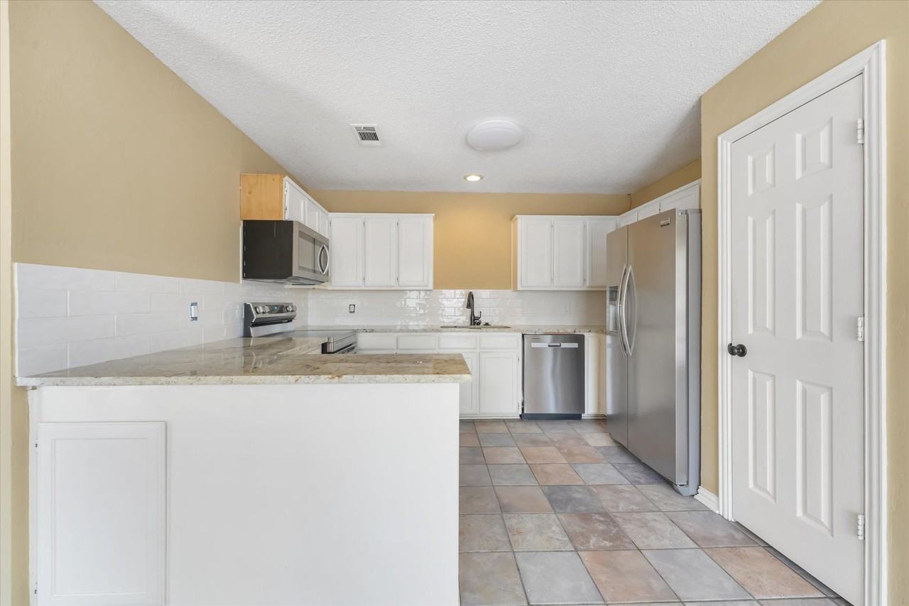 2129 Whetstone Dr - Photo 6 of 20