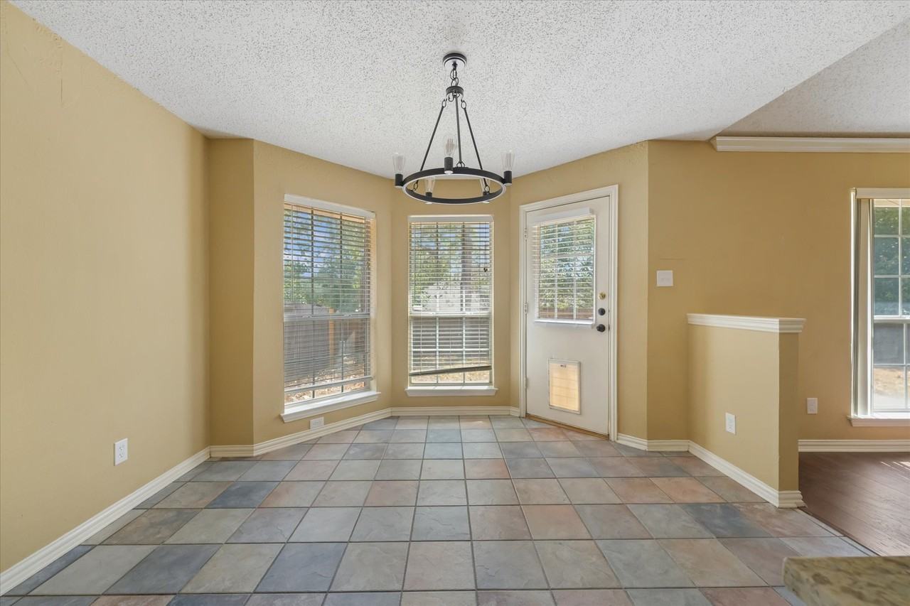 2129 Whetstone Dr - Photo 7 of 20