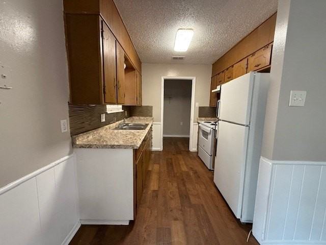 3849 Janice Ln - Photo 6 of 25
