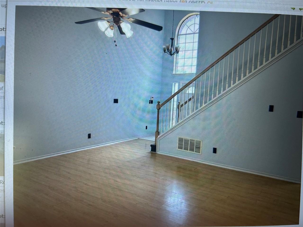 2114 Montclair Ln - Photo 4 of 7