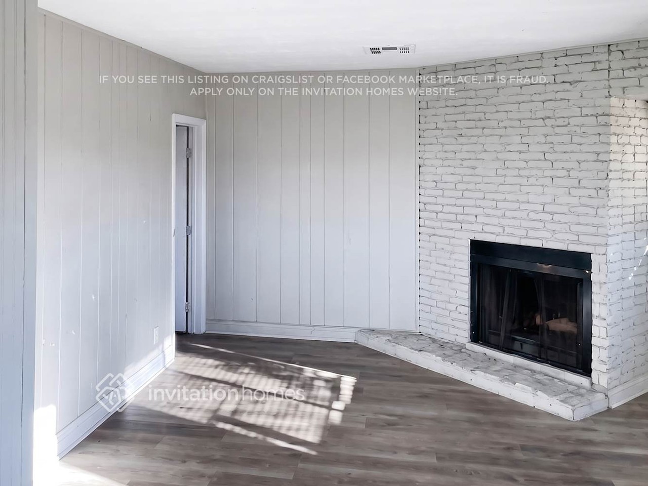 606 Greenhurst Rd - Photo 4 of 15