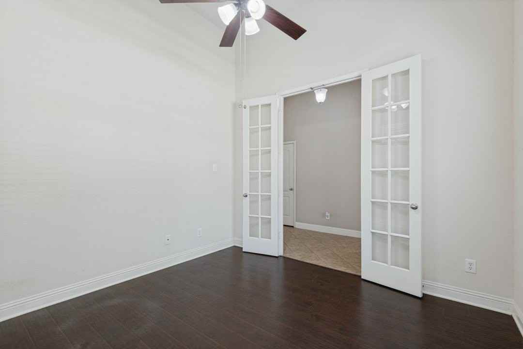 594 Louder Way - Photo 3 of 40