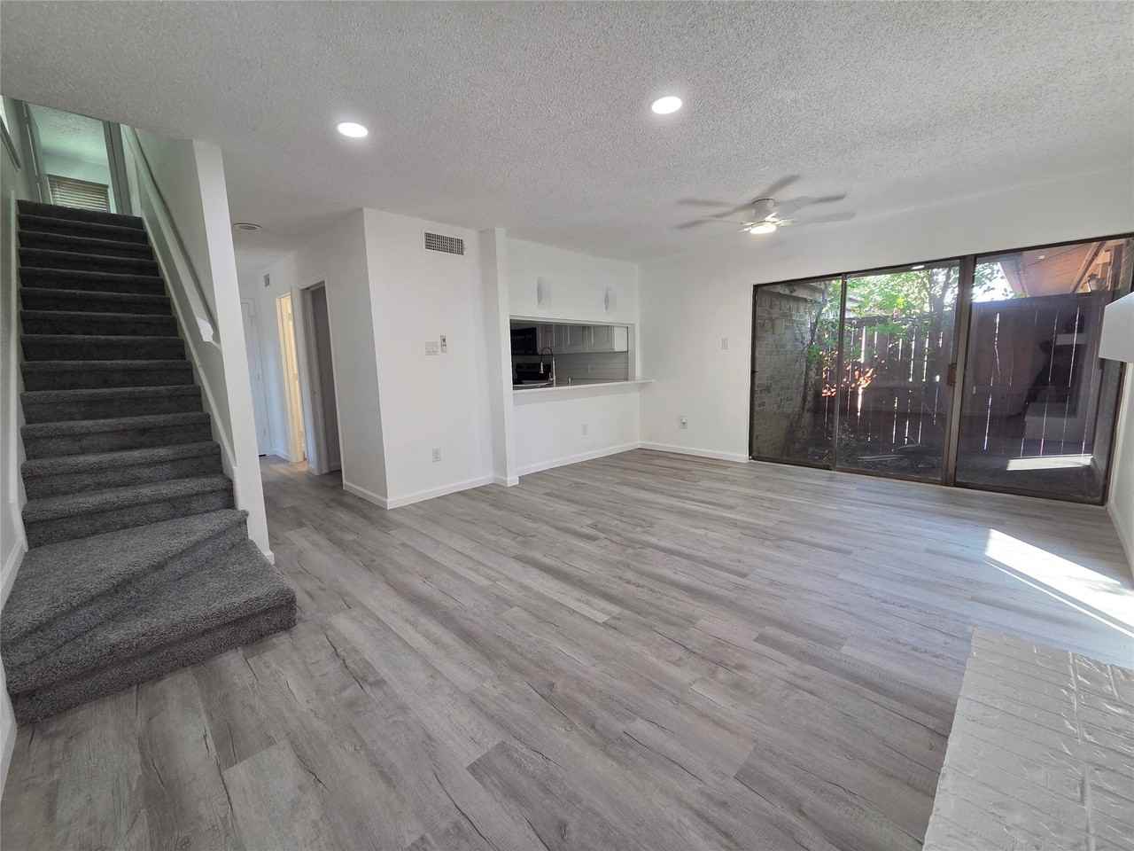 82 Morrow Dr - Photo 7 of 17