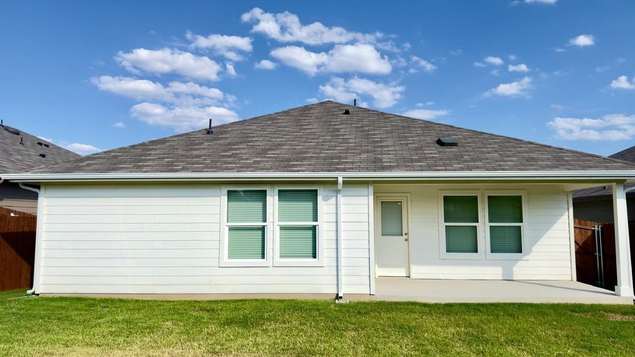 16625 Laguna Vista St - Photo 2 of 37