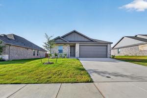 featured image of 624 W Criner St