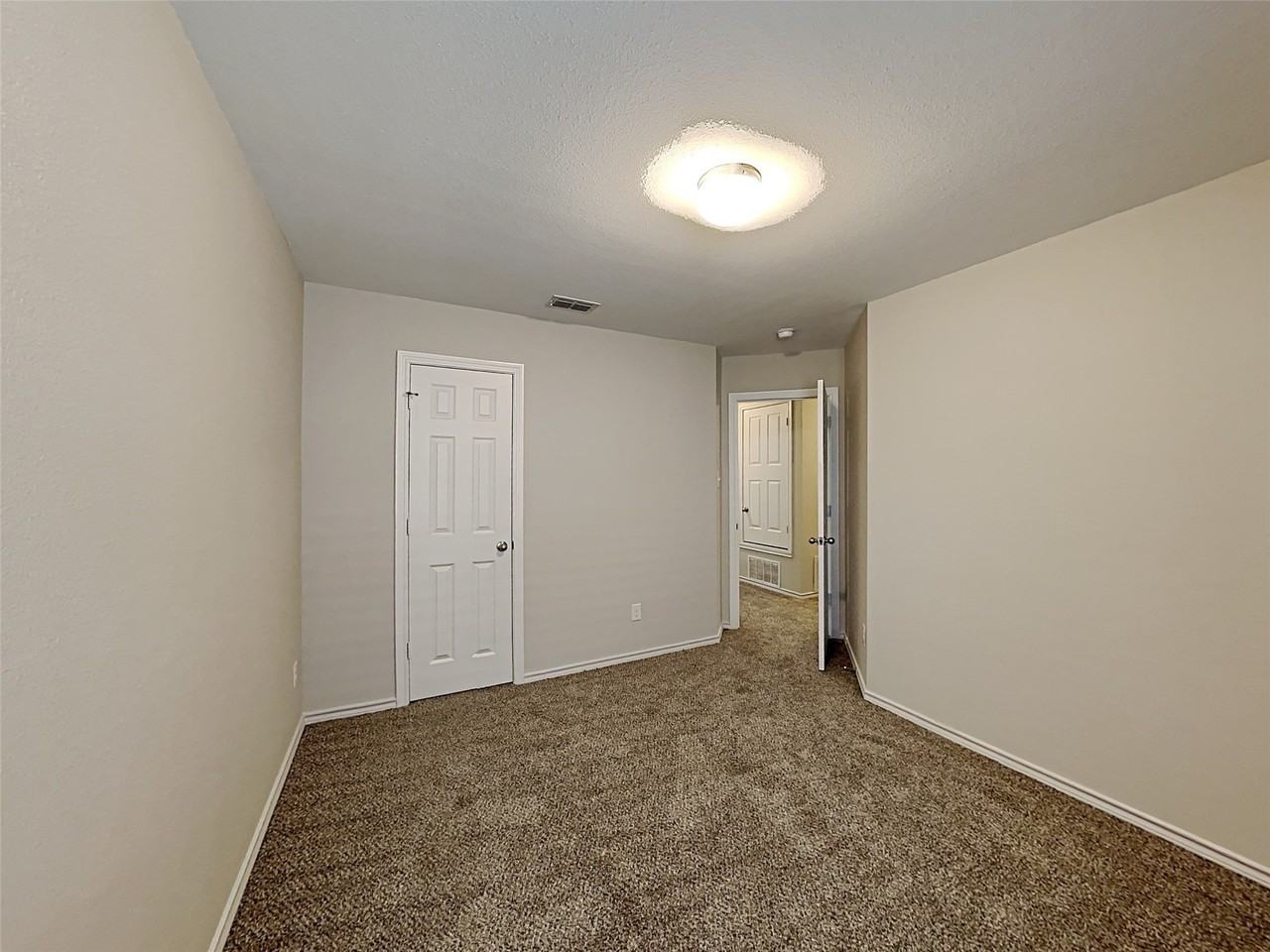 10129 Blue Bell Dr - Photo 7 of 16