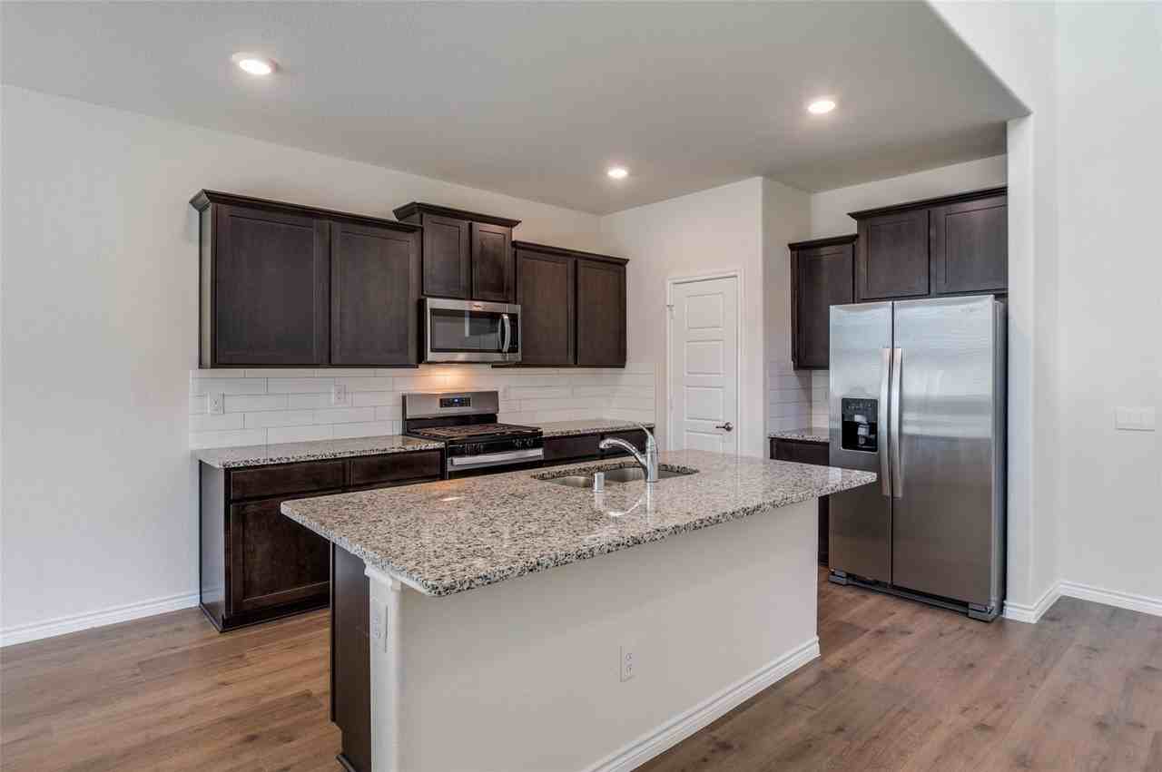 7229 Headingham Way - Photo 3 of 23