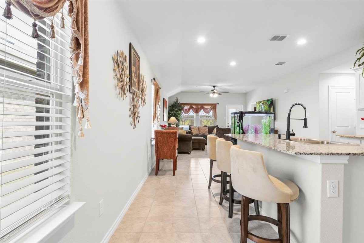 137 Running River Dr - Photo 4 of 29