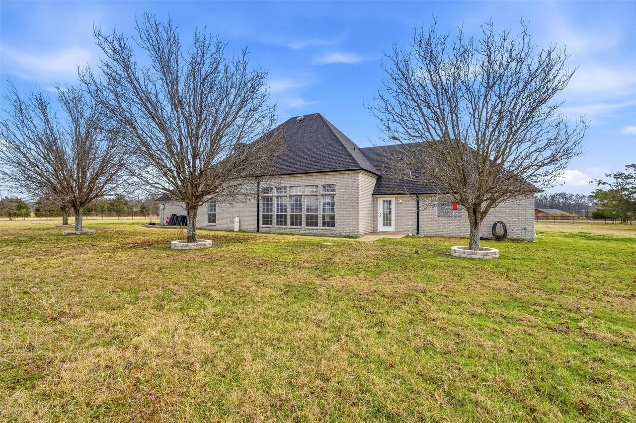 10840 Fm 1895 - Photo 2 of 22