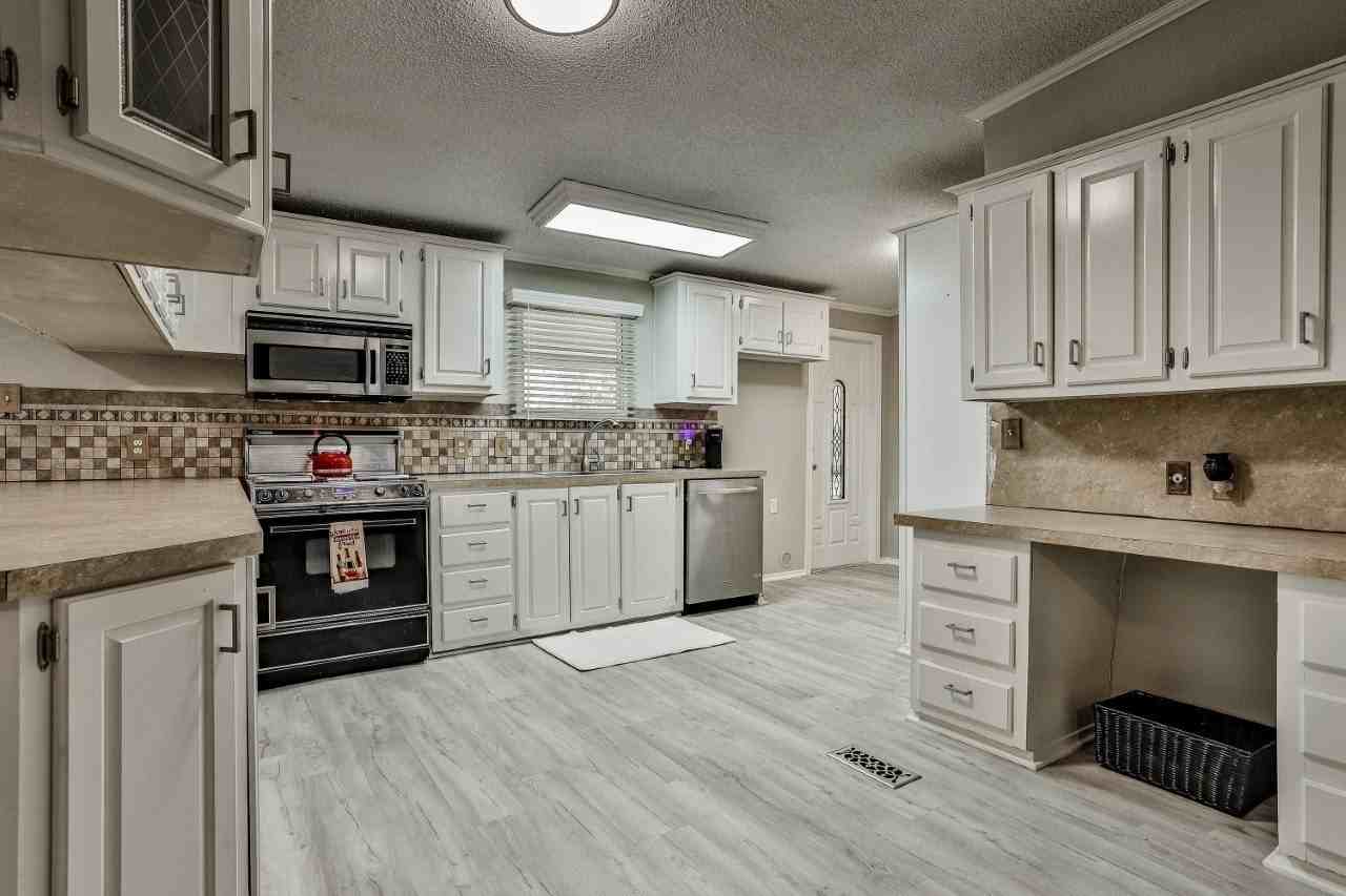 3809 Lands End Ct - Photo 2 of 6