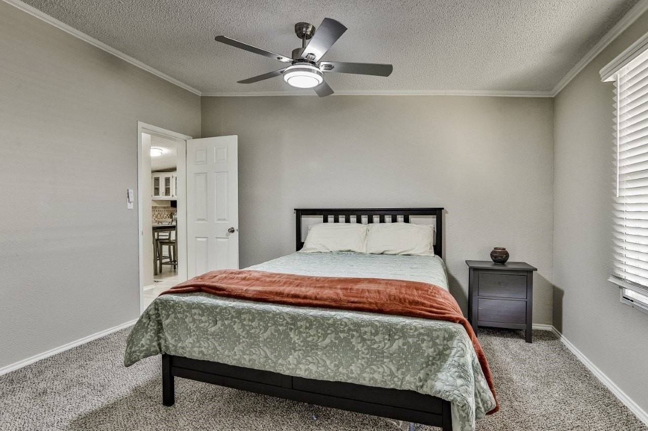 3809 Lands End Ct - Photo 4 of 6