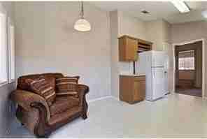 2110 Hearthstone Dr - Photo 5 of 17